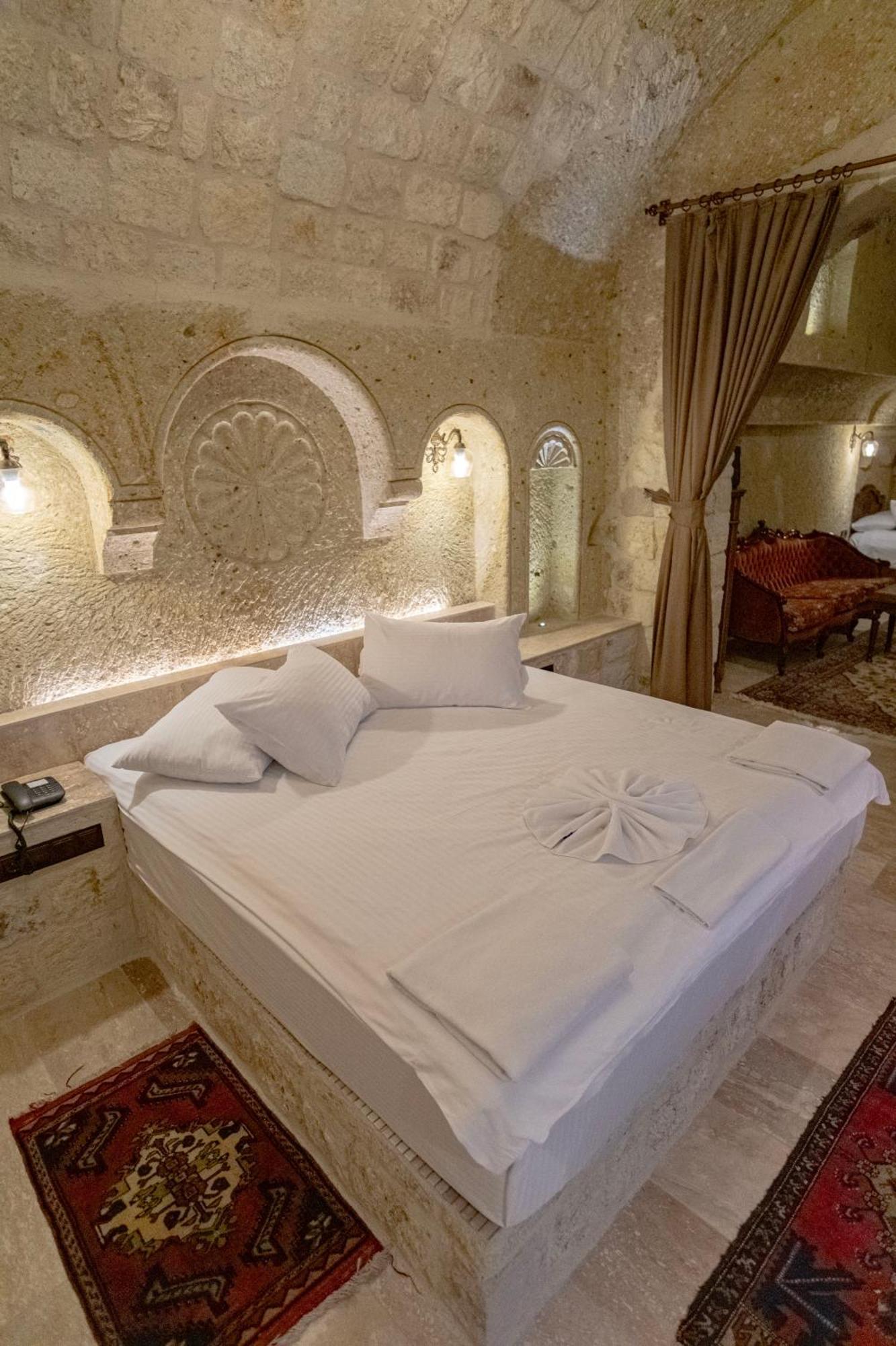 Kemerhan Cave Suites Юргюп Екстериор снимка