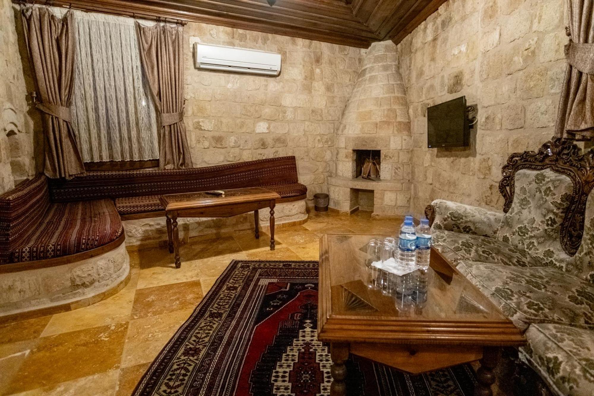 Kemerhan Cave Suites Юргюп Екстериор снимка