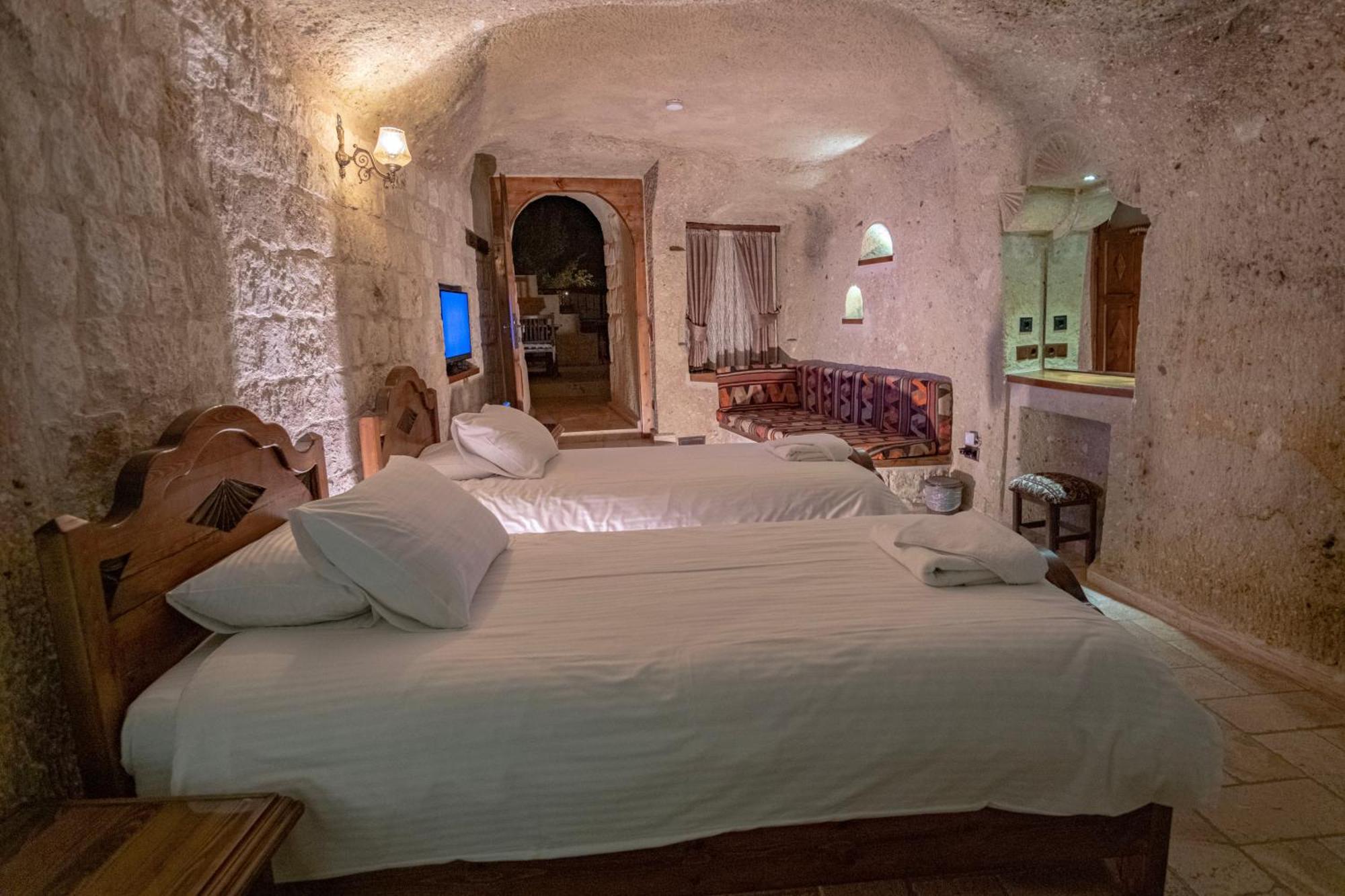 Kemerhan Cave Suites Юргюп Екстериор снимка