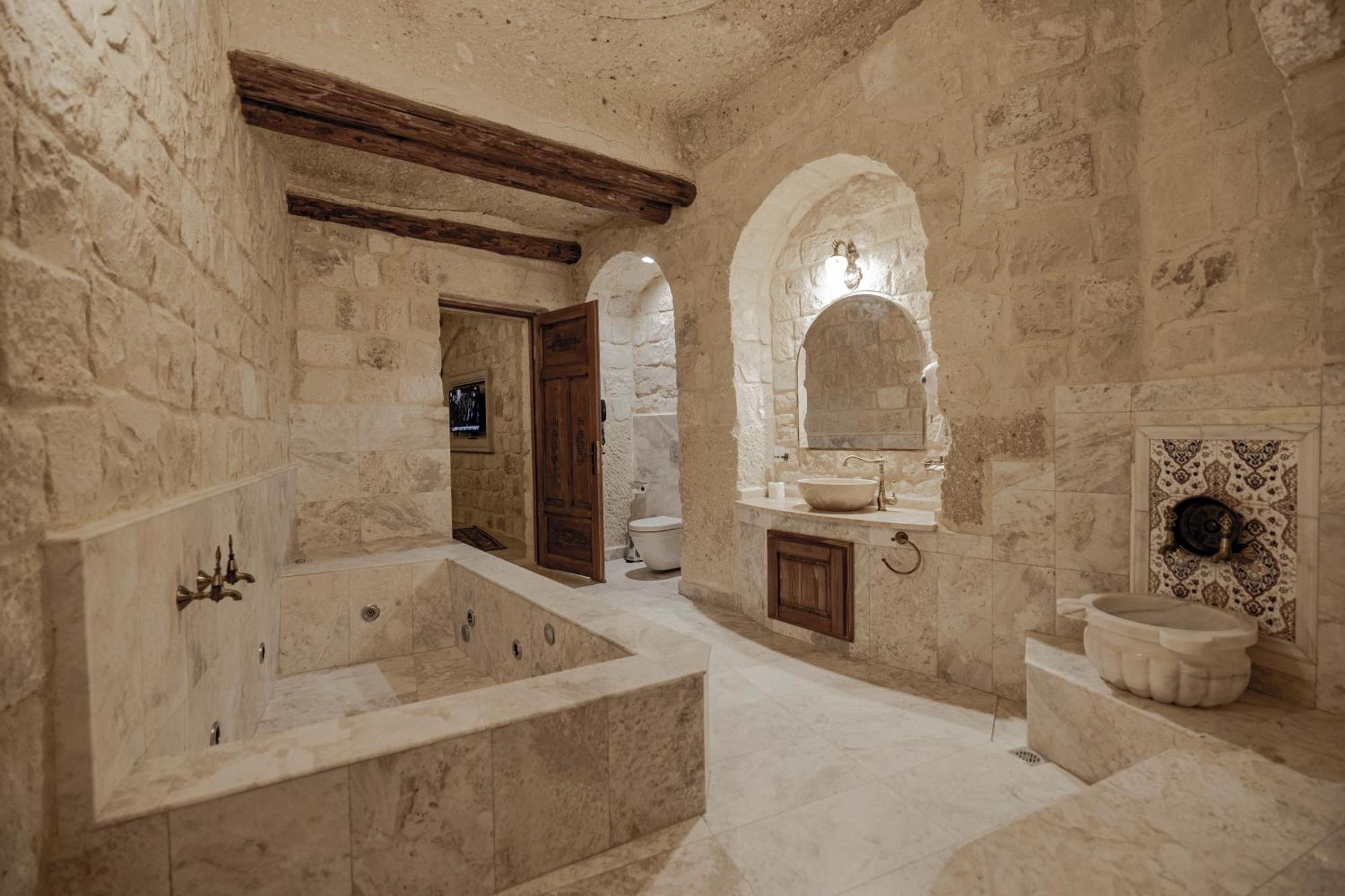 Kemerhan Cave Suites Юргюп Екстериор снимка